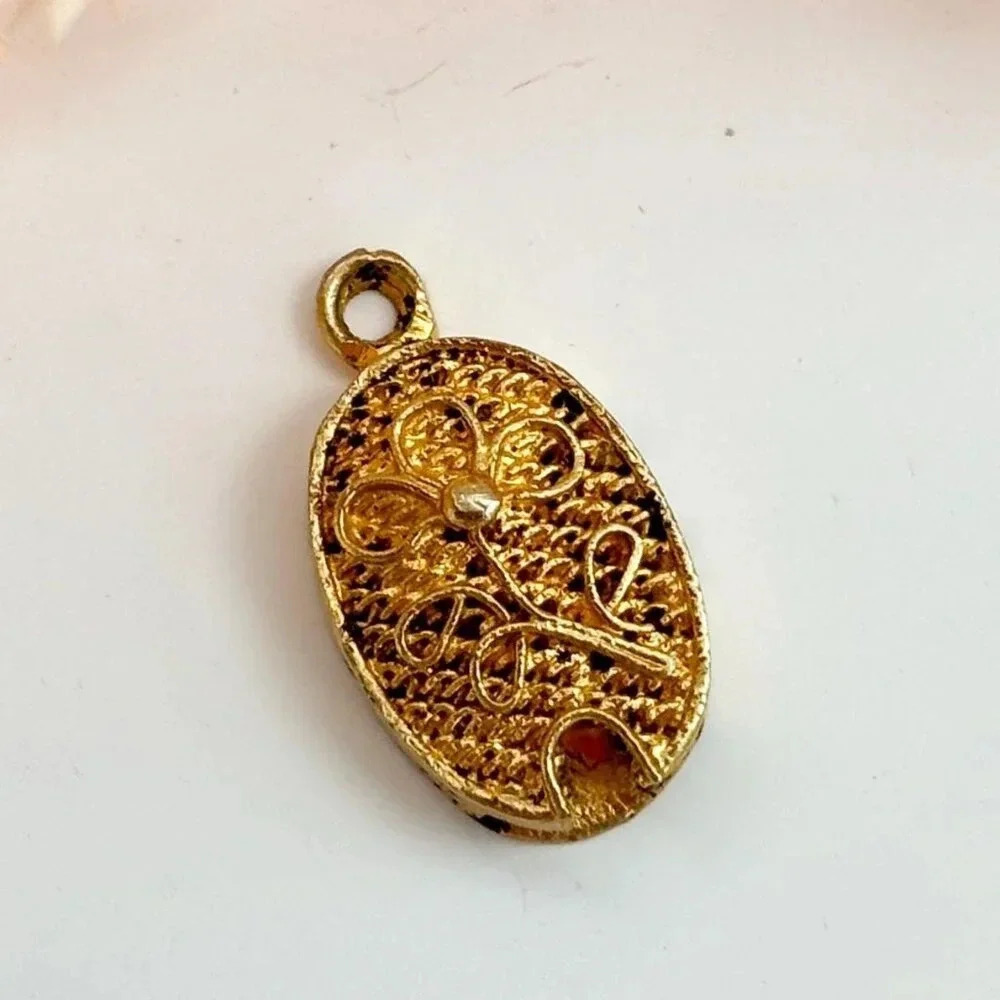 FIligree Floral Motif Vintage Oval Victorian Style Gold Toned Retro Pendant